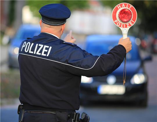 Die Polizei Hamburg zog am Freitag besonders viele Fahrzeuge aus dem Verkehr. Foto: Peter Gercke/dpa/dpa-tmn