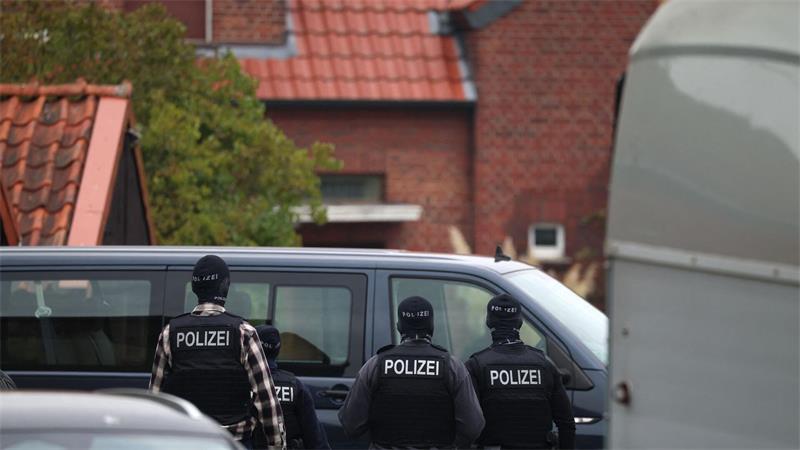 Ex-BND-Präsident Hanning unter Spionageverdacht festgenommen Die Polizei durchsucht das Wohnhaus von Ex-BND-Präsident August Hanning in Nordrhein-Westfalen.