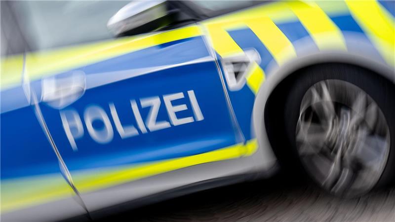 Die Polizei ermittelt wegen Verdachts des versuchten Totschlags. (Symbolbild)