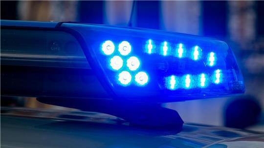 Die Polizei ermittelt zu dem tödlichen Unfall in Varel. (Symbolbild)