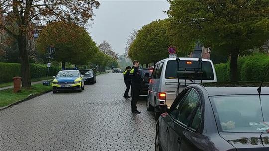 Die Polizei hat bei Kontrollen an der Harsefelder Straße mehrere Verstöße geahndet.