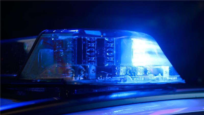 66-Jähriger bei Explosion in Lingen schwer verletzt Die Polizei hat den Explosionsort beschlagnahmt. (Symbolbild)