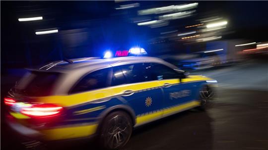 Die Polizei hat in Lamstedt eine Autofahrerin kilometerlang verfolgt.