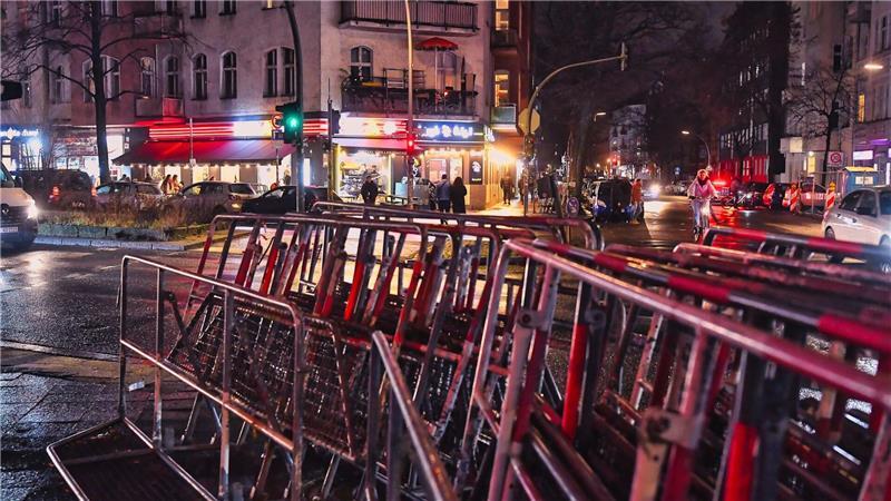 Die Polizei in Berlin bereitet sich auf einen Großeinsatz vor. 