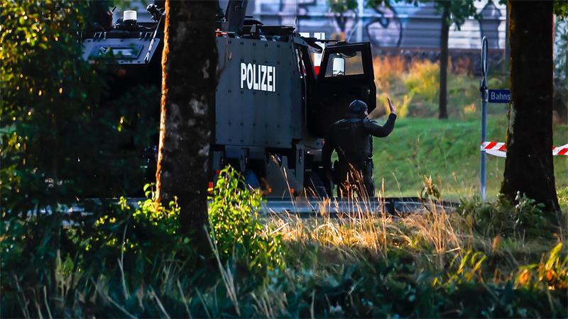 Ein Toter und fünf Verletzte nach Schüssen bei Veranstaltung Die Polizei ist mit vielen kräften im Einsatz.
