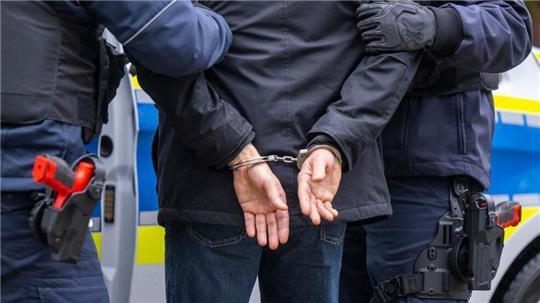 Die Polizei nahm vier Männer aus Niedersachsen fest.