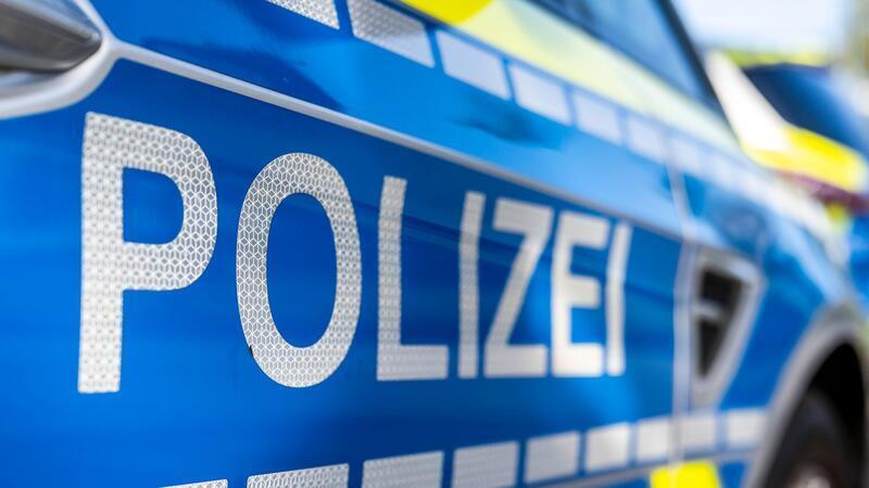 Die Polizei prüft die eingegangenen Hinweise. (Symbolbild)