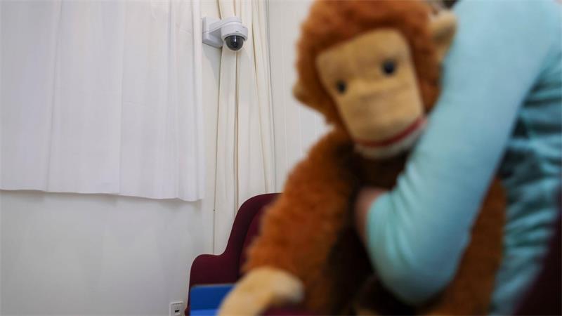 „Flut von Material“ - Immer mehr Fälle von Kindesmissbrauch Die Polizei registriert steigende Fallzahlen bei sexueller Gewalt gegen Kinder und sieht ein großes Dunkelfeld. (Symbolbild)