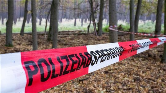 Fall Rebecca: Polizei sichert Spuren und beendet den Einsatz Die Polizei setzt die Ermittlungen im Fall Rebecca fort. (Archivbild)