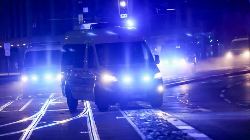 29-Jähriger randaliert im Krankenhaus - Polizei nimmt ihn in Gewahrsam Die Polizei sichert einen Einsatzort.