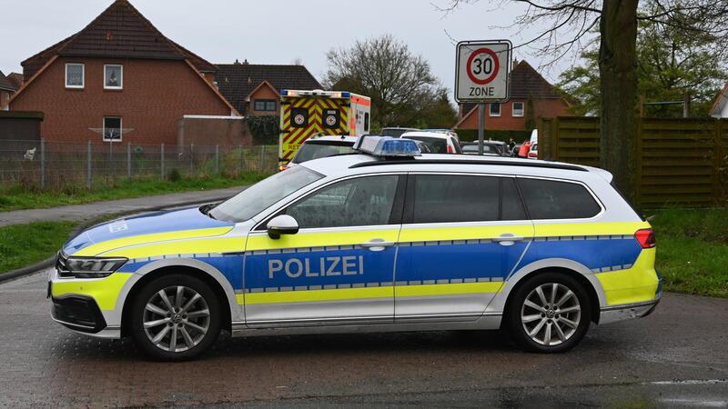 Die Polizei sperrte den Tatort großräumig ab.