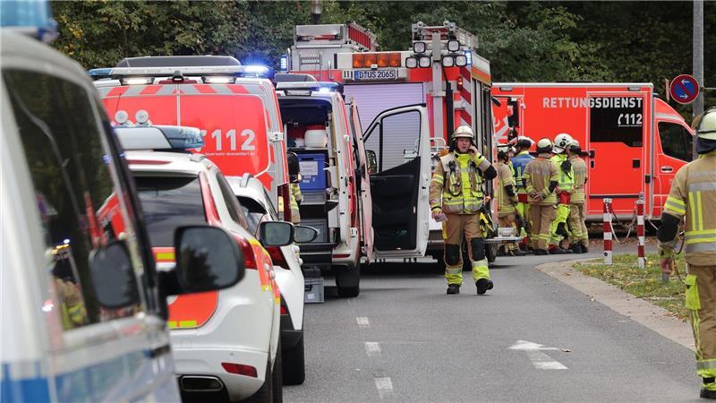 Tasche im Müll: Stoff mit „minimal radioaktiver Strahlung“ Die Polizei sperrte in einem Radius von rund 100 Metern das Gelände.