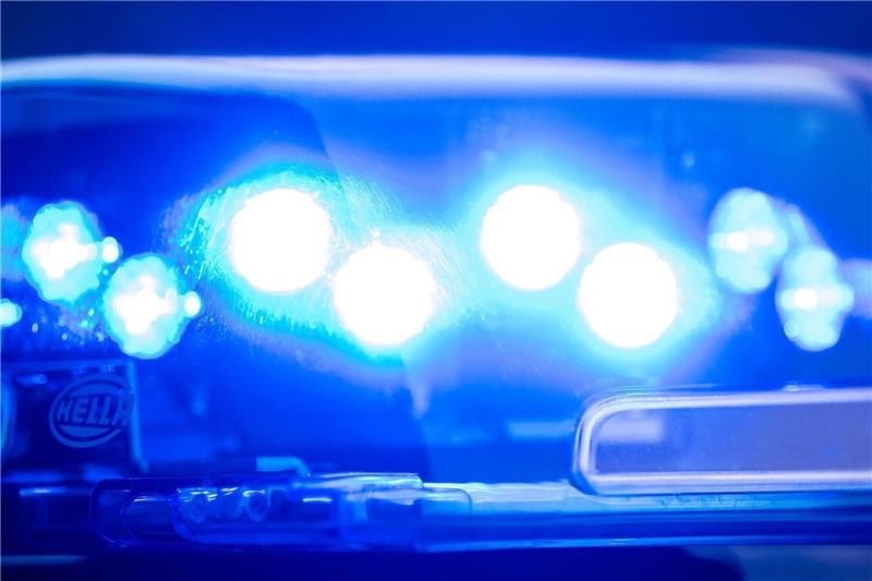 Zwei betrunkene Fahrer auf der A1 bei Hollenstedt Die Polizei stoppte auf der A1 am Montag gleich zwei betrunkene Fahrer (Symbolbild). Foto: Lino Mirgeler/dpa