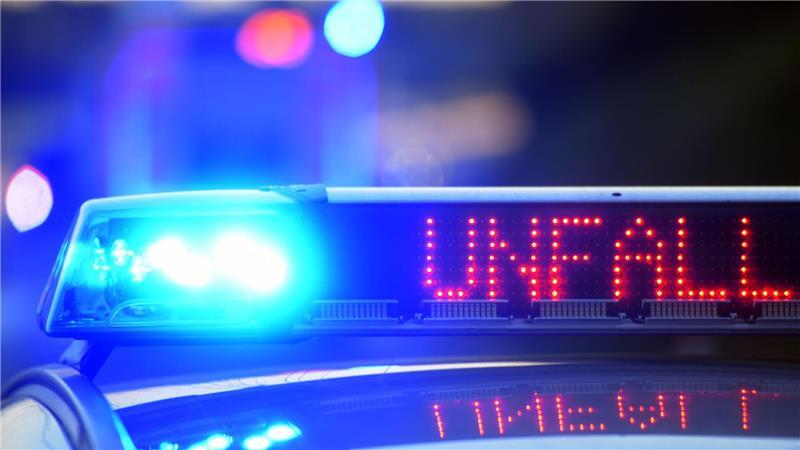 Die Polizei sucht nach den Flüchtigen. (Symbolbild)