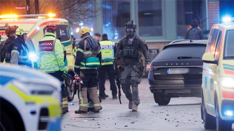 Polizei findet mutmaßlichen Schützen in Örebro tot vor Die Polizei war im schwedischen Örebro im Großeinsatz.