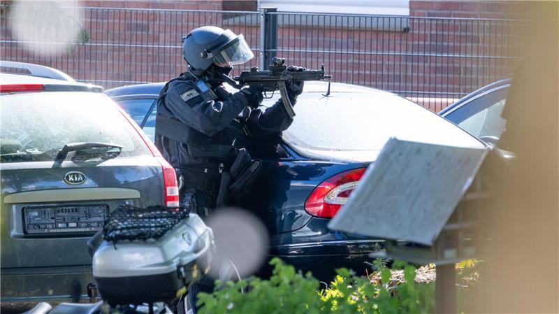 Die Polizeimaßnahmen sind wieder beendet.