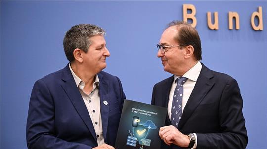 Die Präsidentin des Bundesamtes für Sicherheit in der Informationstechnik (BSI), Claudia Plattner, war von der früheren Bundesinnenministerin, Nancy Faeser (SPD), ernannt worden.