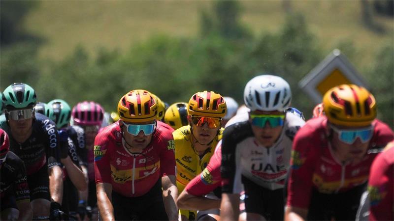 Solosieg und Sturzmitleid: Pogacar-Show in den Pyrenäen Die Profis bei der Tour de France.