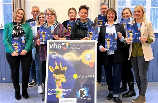 Die Programmhefte für das Frühjahrssemester 2025 liegen ab Freitag, 13. Dezember, aus. Das neue Kursprogramm wird auch unter www.vhs-stade.de veröffentlicht.