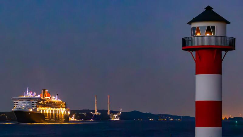 „Queen Mary 2“ auf der Elbe – Schnappschüsse der TAGEBLATT-Leser Die "Queen Mary 2" hat TAGEBLATT-Leser Wolfgang Woelken in Lühe fotografiert.