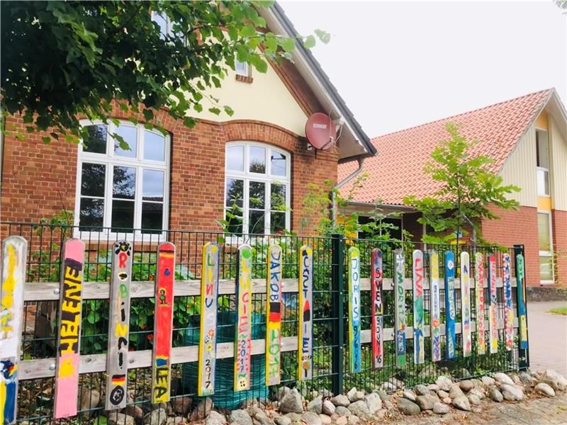 Integrationsgruppen: Nach Hilferuf der Eltern legen zwei Kitas los Die Rappelkiste in Burweg ist eine von insgesamt drei Kitas, die in der Samtgemeinde langfristig Integrationsgruppen anbieten wollen. Foto: Klempow