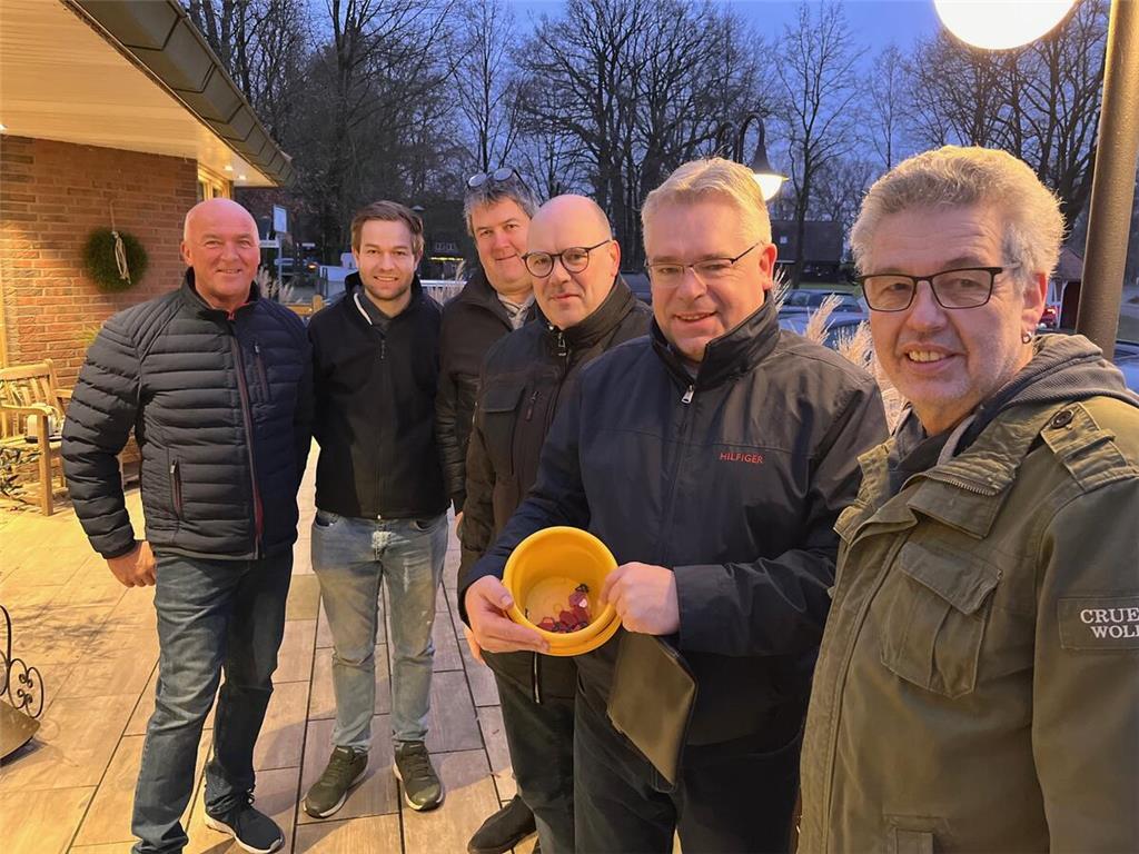 Die Ratsmitglieder von Burweg meldeten nach knapp 25 Minuten an ihrer Verkaufsst...