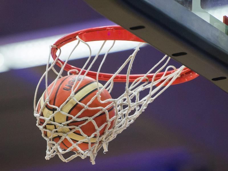 Die Regionalliga-Basketballer des VfL Stade spielen am Wochenende gegen Königs Wusterhausen - der Gegner ist nicht zu unterschätzen. (Symbolbild). Foto: picture alliance/dpa
