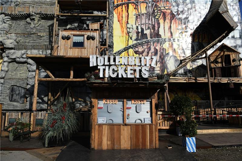 Achterbahn nach Unfall auf Wiesn repariert Die Reparaturen am «Höllenblitz» auf dem Oktoberfest sind weitgehend abgeschlossen.