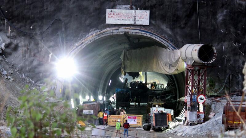 Die Rettungsaktion der eingeschlossenen Arbeiter dauert bereits länger als eine Woche.