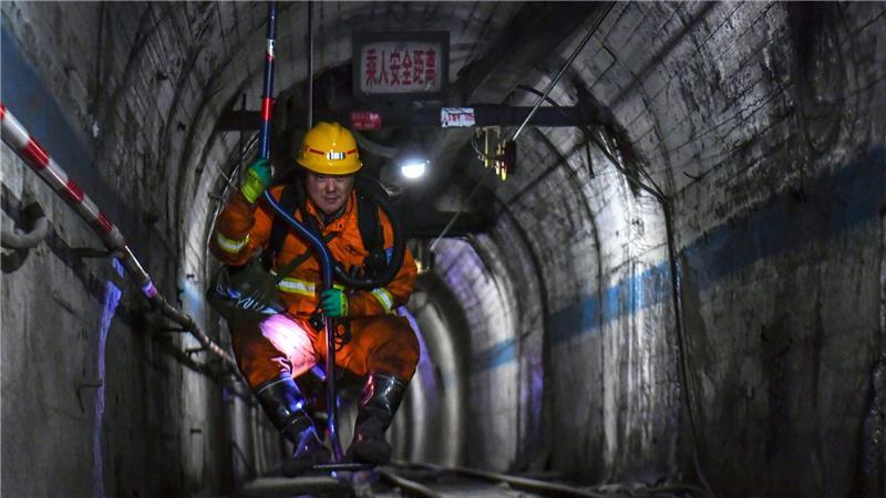Die Rettungsarbeiten im Zuge von Chinas verheerendstem Minenunglück seit über 16 Jahren sind nach wie vor im Gange.