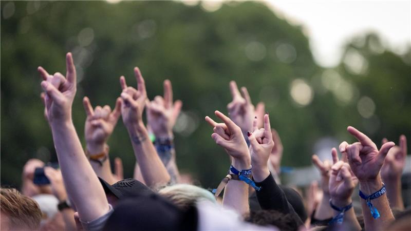 Rettungskräfte müssen Mann bei Rock im Park wiederbeleben Die Rettungskräfte haben in diesem Jahr deutlich mehr Einsätze - eben weil deutlich mehr Menschen auf dem Festival sind.