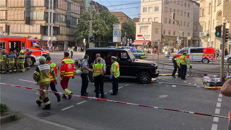 Die Rettungskräfte sind in einem größeren Einsatz. 