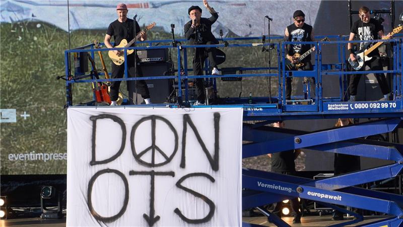 Die Rockband Donots spielt anstelle von Mando Diao auf dem Tag der Niedersachsen in Osnabrück. (Archivbild)