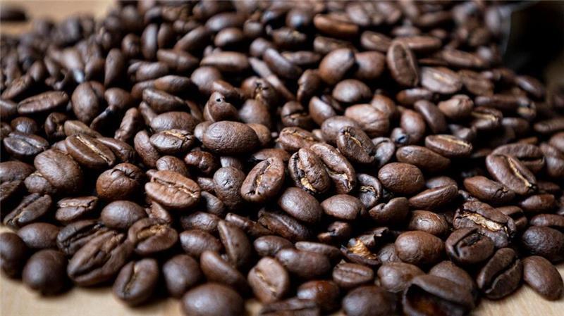 Streit um Kaffeepreise: Tchibo verliert gegen Aldi Süd Die Rohkaffeepreise sind zuletzt stark gestiegen.