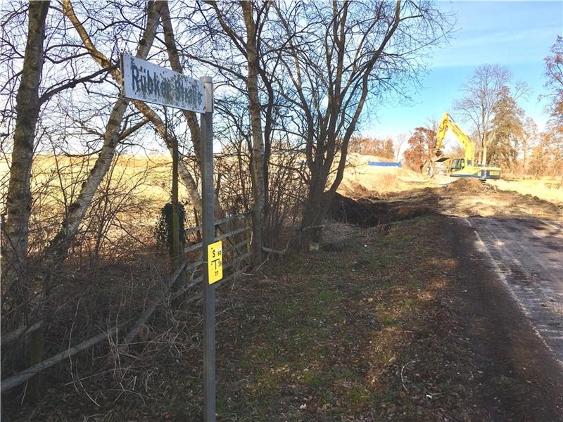 Die Rübker Straße wird Autobahnzubringer für die Stadt Buxtehude, wenn dies das Gericht nicht im letzten Moment verhindert. Foto: Wisser