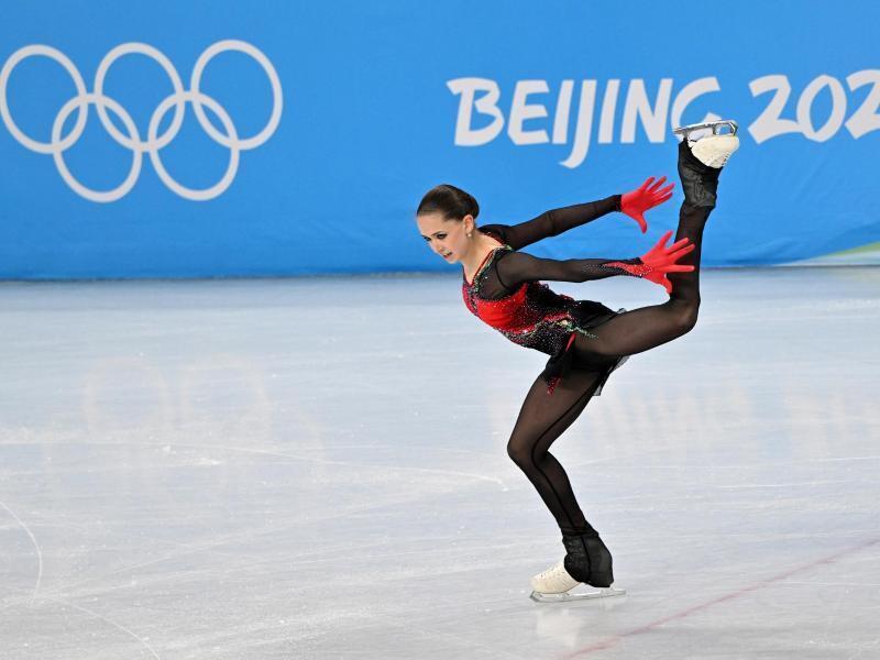 Die Russin Kamila Wasiljewa beeindruckte mit ihrer Kür. Foto: Peter Kneffel/dpa