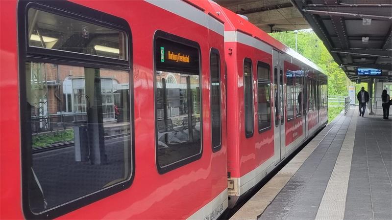Die S5 ab Stade fährt ab dem 9. Juli nur bis Harburg Rathaus.