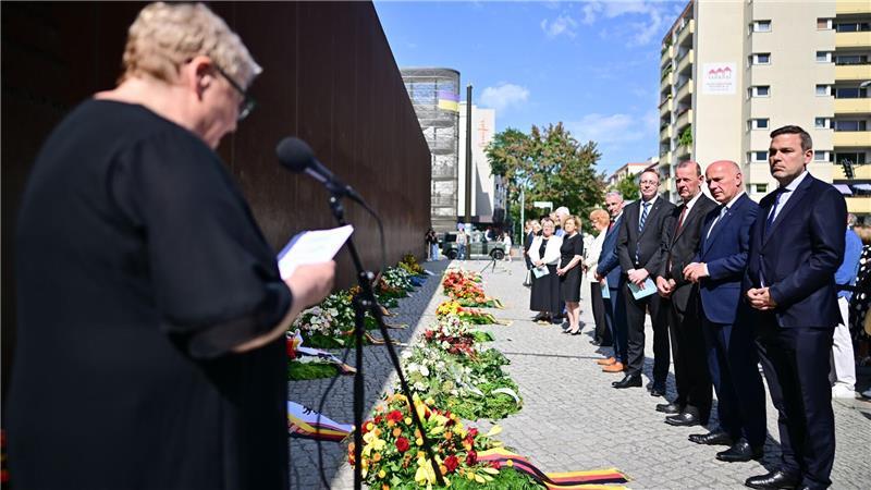 Opferbeauftragte: „Demokratie keine Selbstverständlichkeit“ Die SED-Opferbeauftragte Evelyn Zupke erinnerte daran, dass Freiheit und Demokratie nicht selbstverständlich sind.