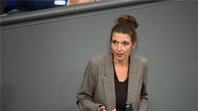 Die SPD-Abgeordnete Stadler sagt, sie werde im Parlament gegen die Neubaustrecke stimmen. (Archivbild)