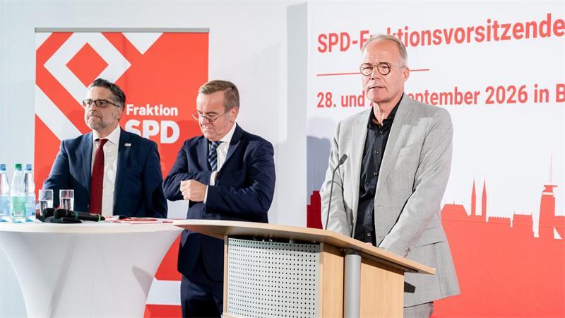 AfD-Verbot? SPD sieht Prüfung als demokratische Pflicht Die SPD-Fraktionsspitzen halten die AfD für gefährlich und fordern ein Verbotsverfahren.