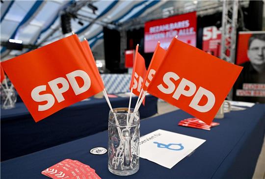 Die SPD ist in einer Umfrage auf den tiefsten Stand seit dem Sommer 2021 gerutscht.