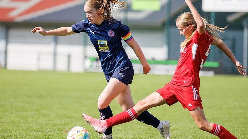 Früher Rückstand: Ahlerstedter Frauen verlieren Heimspiel Die SV A/O um Kapitänin Mette Ahrens hatte gegen TiMoNo das Nachsehen.