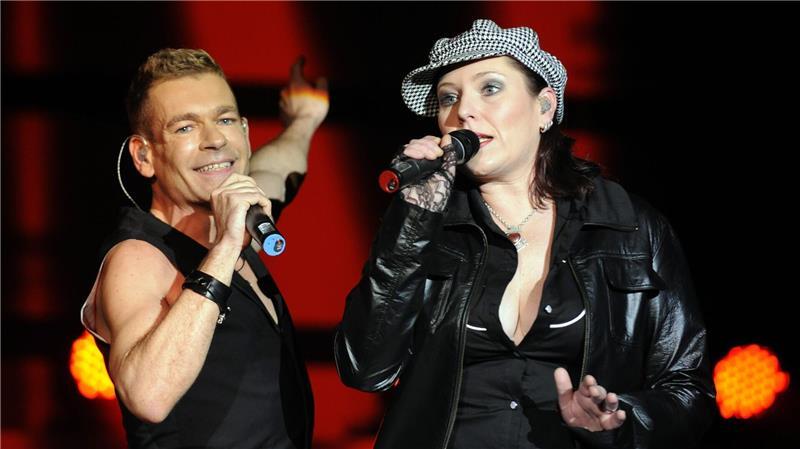 Die Sängerin Anna R. und der Sänger Peter Plate feierten mit der Band Rosenstolz große Erfolge in Deutschland. (Archivbild)