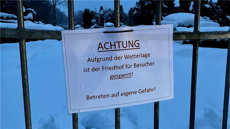 Die Samtgemeinde Harsefeld schließt wegen des erwarteten Extremwetters alle Friedhöfe im Gemeindegebiet.