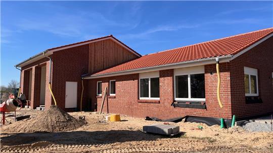 Die Samtgemeinde lässt das neue Feuerwehrgerätehaus in Balje bauen.