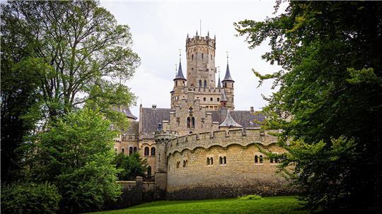 Die Sanierung der maroden Marienburg kommt voran, am Pfingstwochenende wird das Schloss für Besucher geöffnet. (Archivbild) 