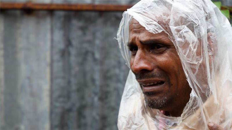 Überschwemmungen in Nepal: Zahl der Toten steigt über 140 Die Schäden durch den Monsunregen sind oft groß: Ganze Häuser werden weggeschwemmt, es gibt immer wieder Todesopfer.