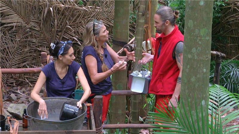 Erster Dschungel-Rauswurf - Wer muss gehen? Die Schauspielerin hatte sich im Camp auf Gil Ofarim eingeschossen.