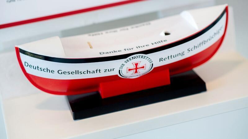 Die Schiffe sind gerade einmal 32 Zentimeter groß - und für die Einsätze in der Nord- und Ostsee unverzichtbar. (Archivfoto)
