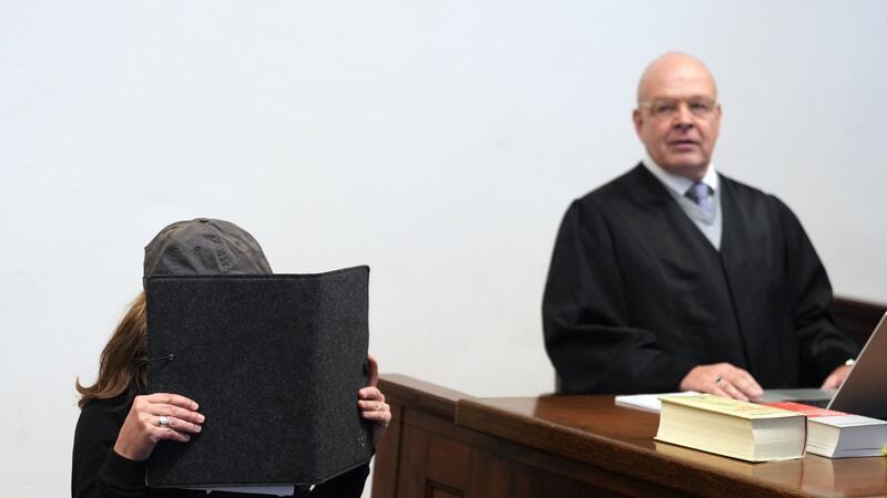 Die Schiffsführerin soll trotz dichten Nebels eine Radaranlage nicht genutzt haben.